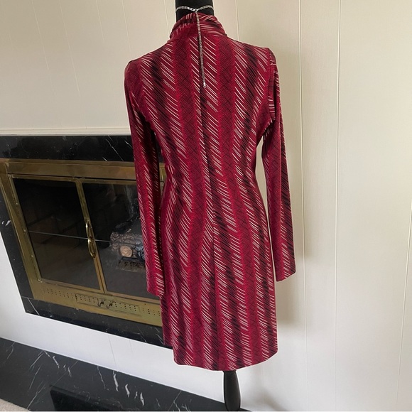 Norma Kamali red dress size small - Picture 4 of 4
